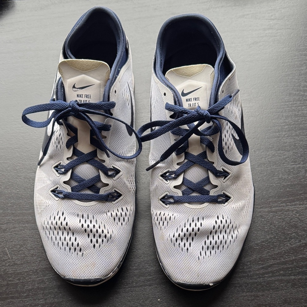 Nike Free TR Fit 5 White and Navy Training Shoes